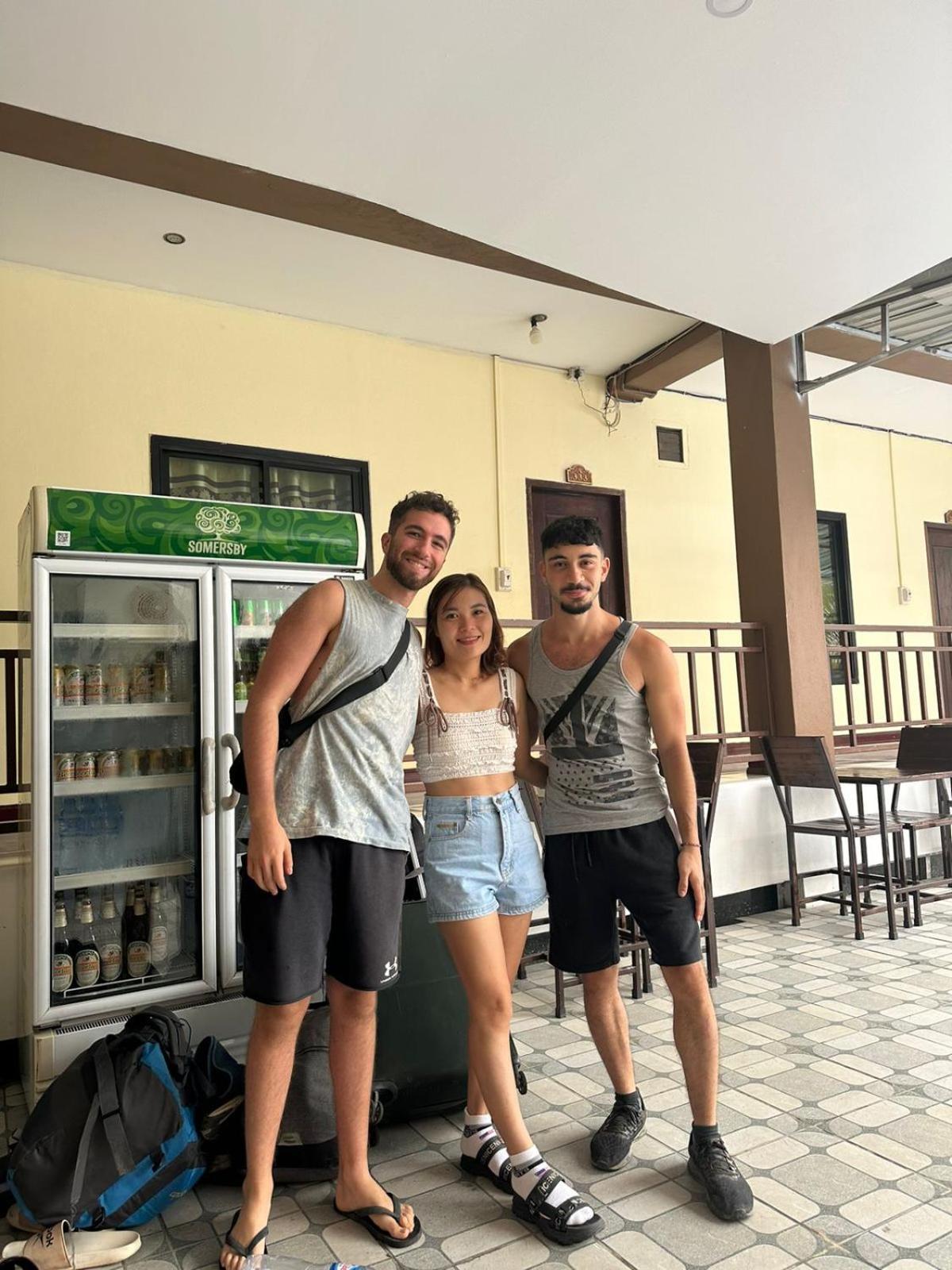 Vang Vieng Global Hostel Экстерьер фото