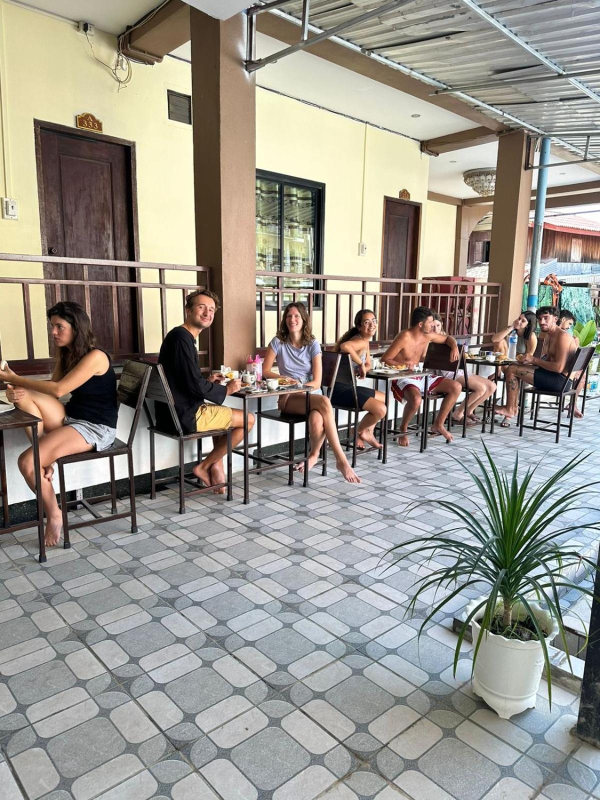 Vang Vieng Global Hostel Экстерьер фото